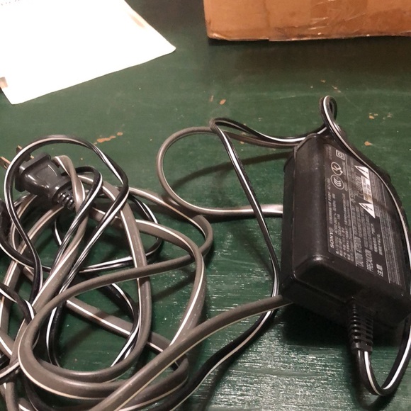 Sony MVC - CD 350 - Picture 8 of 15